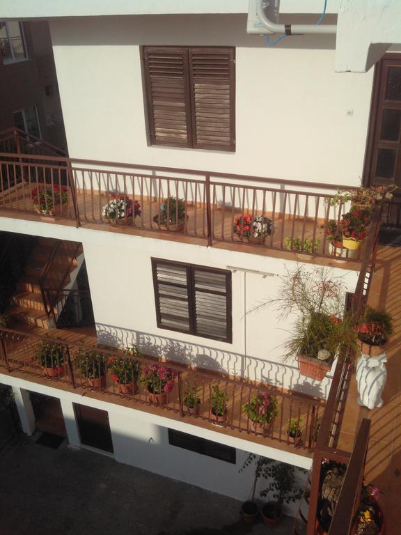 אולסינץ' Apartmani Dado מראה חיצוני תמונה