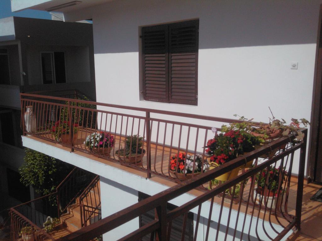אולסינץ' Apartmani Dado מראה חיצוני תמונה
