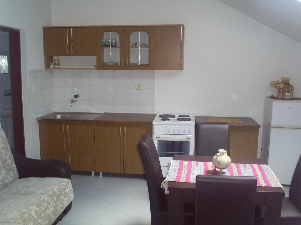 אולסינץ' Apartmani Dado מראה חיצוני תמונה
