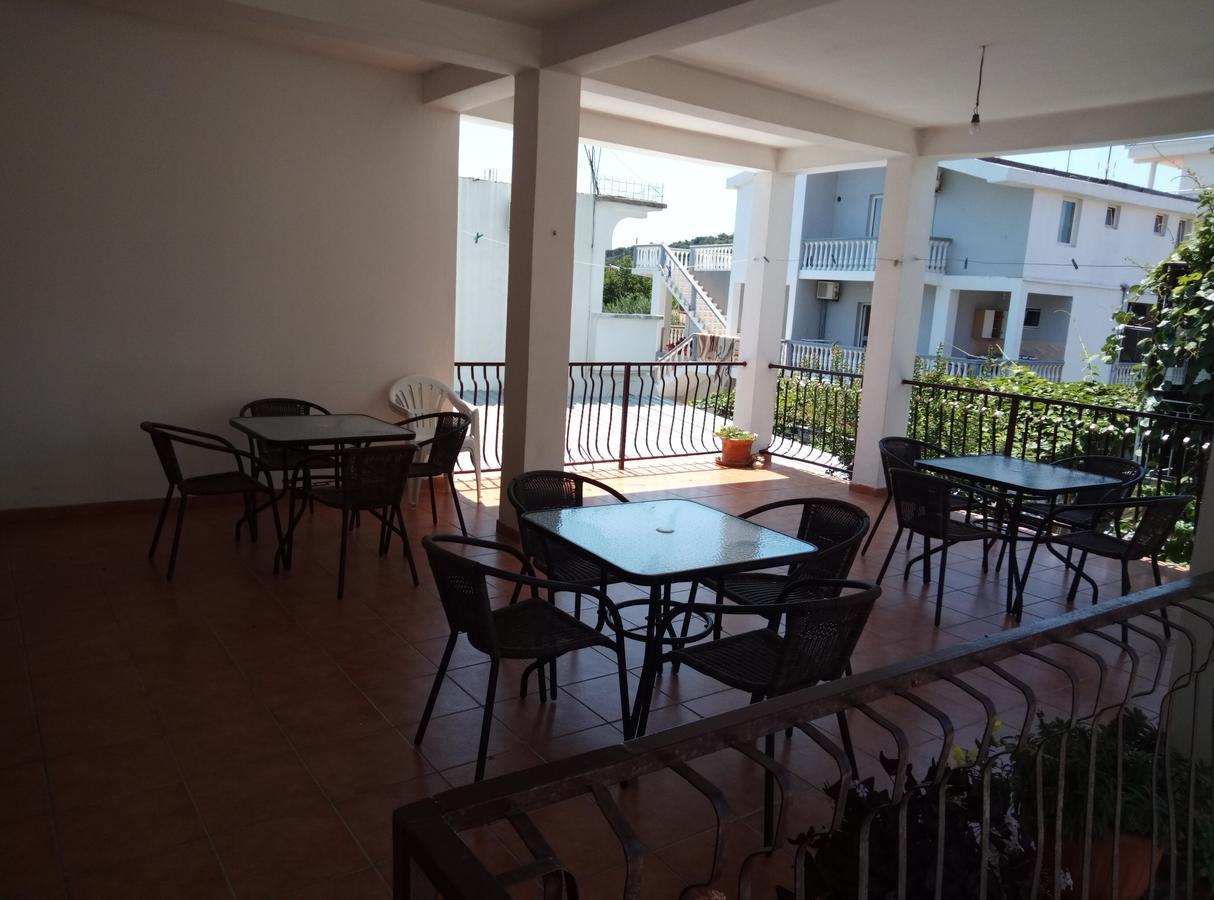 אולסינץ' Apartmani Dado מראה חיצוני תמונה